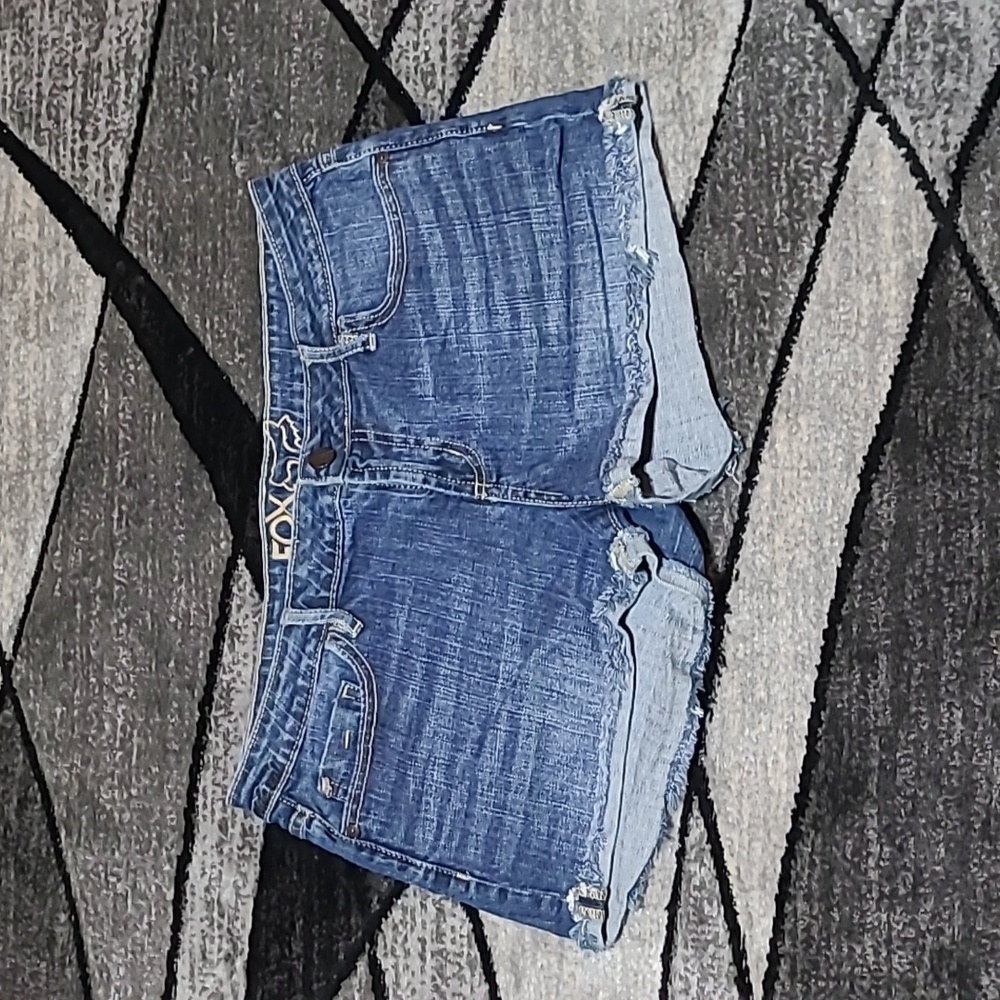 FOX RACING RAW-EDGE CUFFED LOGO DENIM JEAN SHORTS